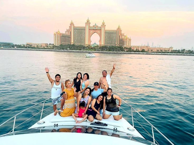 Yacht Brunch Cruise – Dubai Marina - Image 2