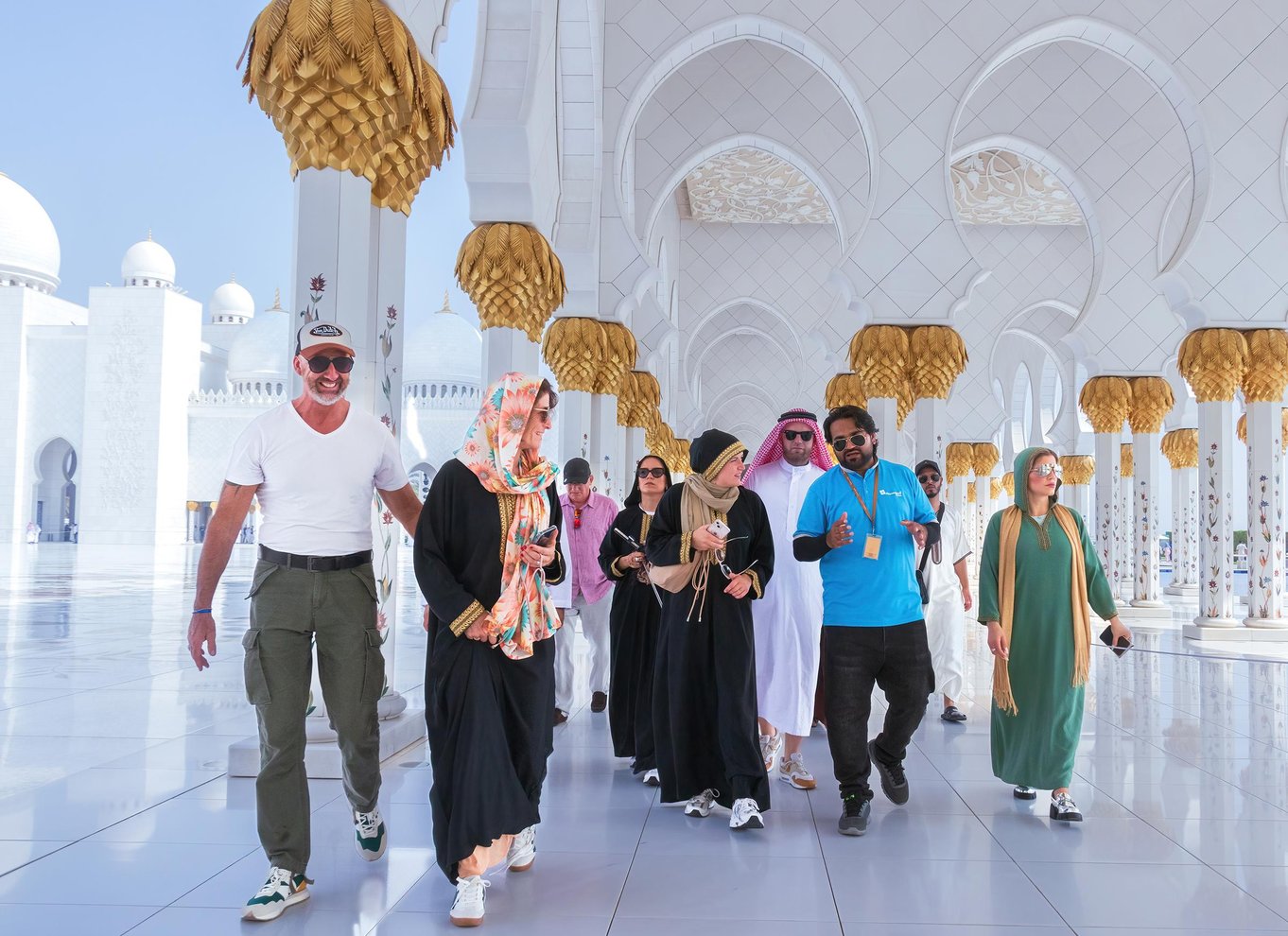 Sheikh Zayed Grand Mosque Guided Tour - Image 5