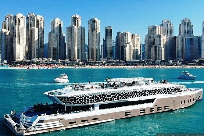 Yacht Brunch Cruise – Dubai Marina