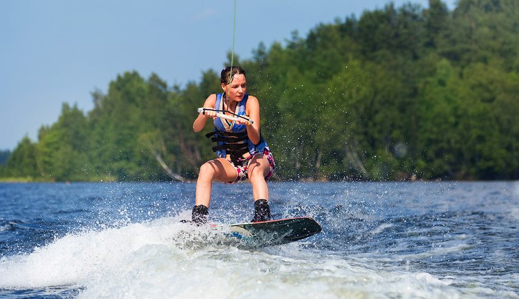 Wakeboarding Experience - Image 3