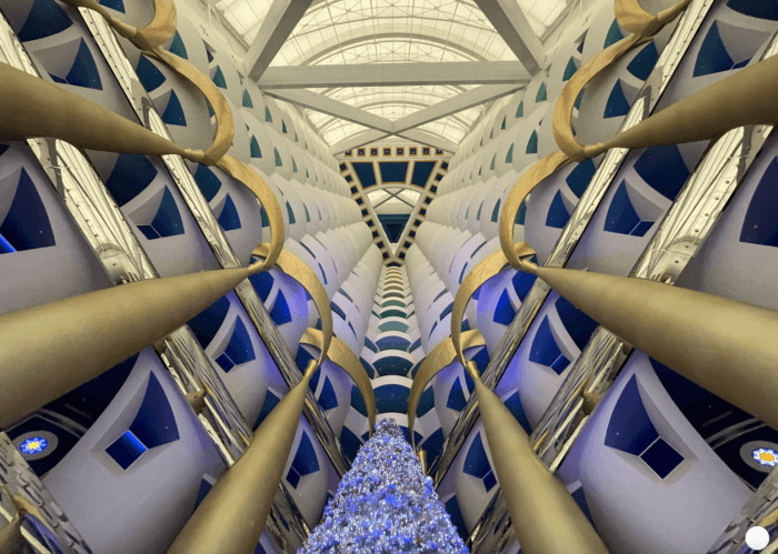 Inside Burj Al Arab Guided Tour - Image 3