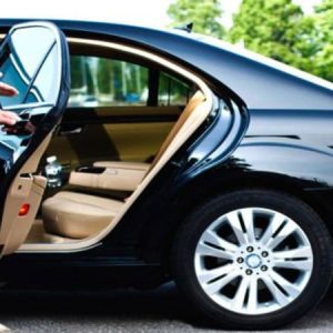 <h2>Dubai Airport Pick-Up (DXB Terminals 1–3) → Hotel/Residence</h2>